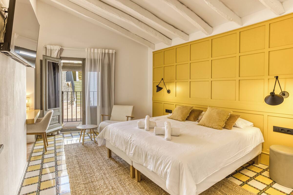 Apartamento Badia de Roses | 高級寢具、羽絨被、免費 Wi-Fi、床單