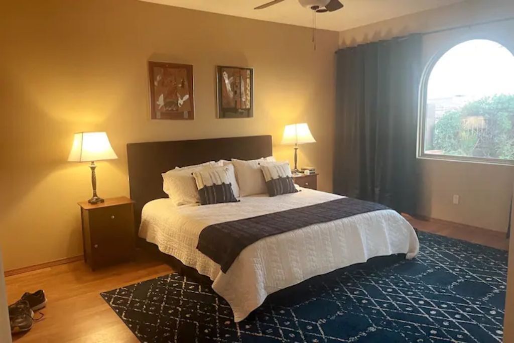 3 chambres, bureau, fer et planche à repasser, Wi-Fi gratuit