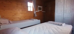 1 chambre, draps fournis, accès pour personnes à mobilité réduite