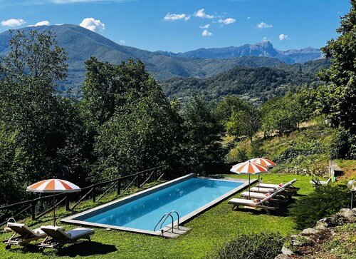 Restore Mill with Private Pool for 7 People