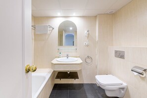 Bathtub, hair dryer