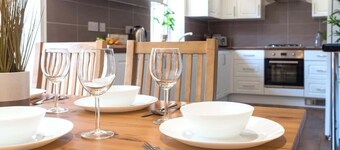 Oakhill House Summary