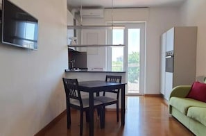 City Apartment | Living area
