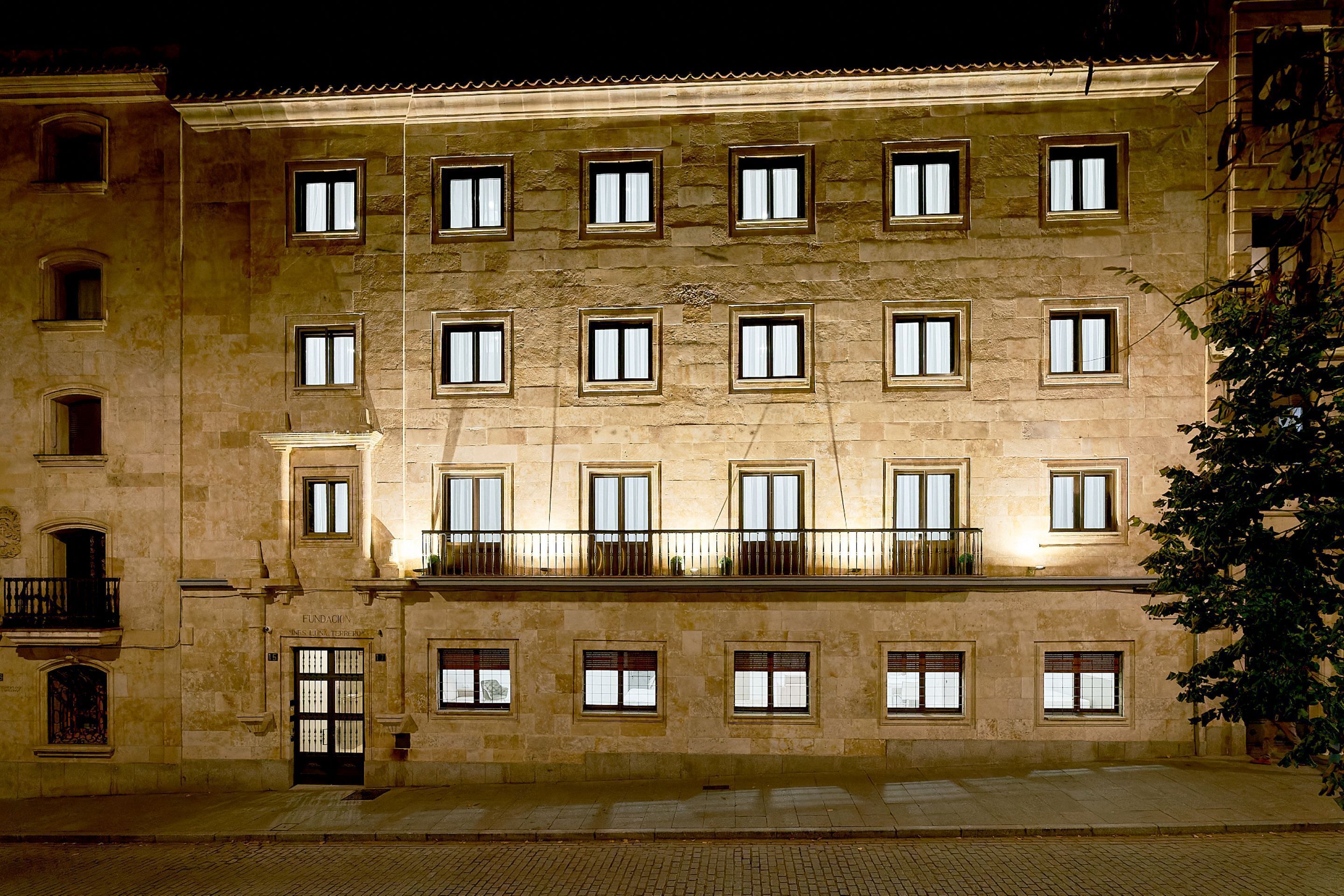 ด้านหน้าที่พัก