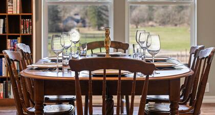 Spacious 4-Bedroom Farmstay at Pomeroy Cellars