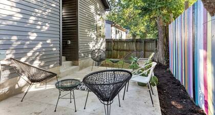 Mid-Century 3 BR In Heart of Downtown Lex