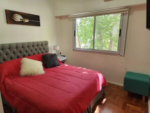2 habitaciones, escritorio, wifi y ropa de cama 