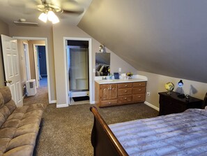 5 habitaciones, escritorio, tabla de planchar con plancha y wifi gratis 