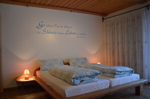 1 Schlafzimmer, Bügeleisen/Bügelbrett, Reisekinderbett, kostenloses WLAN