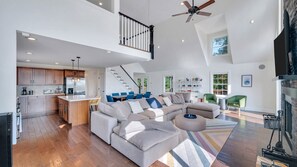 TV, fireplace, stereo