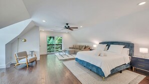 3 bedrooms, iron/ironing board, travel cot, Internet