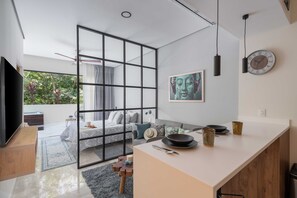 1 bedroom, in-room safe, desk, iron/ironing board - New Apartment with Private terrace Jetted tub (TULUM)