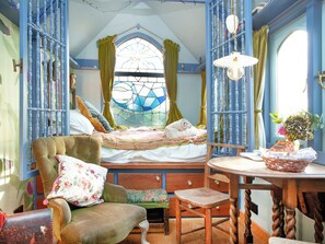 1 habitación y ropa de cama 