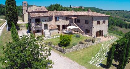 WEEKLY RENTALS FOR FAMILY HOLIDAYS - UP TO 24 PEOPLE - 3 COUNTRYHOUSES