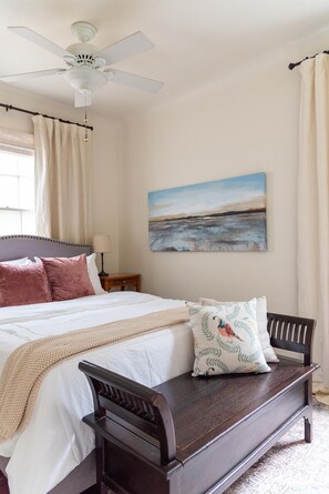 3 chambres, fer et planche à repasser, lit parapluie, Wi-Fi gratuit