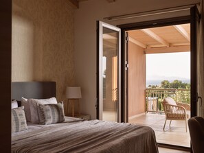 6 bedrooms, in-room safe, iron/ironing board, travel cot