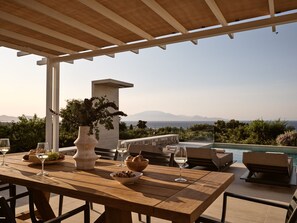 Outdoor dining - Merovigli Villa with Private Pool and Sea Views (Zakynthos)