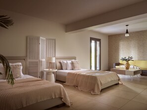 6 bedrooms, in-room safe, iron/ironing board, travel crib