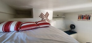 Chambre Triple Exécutive, vue mer | Draps fournis
