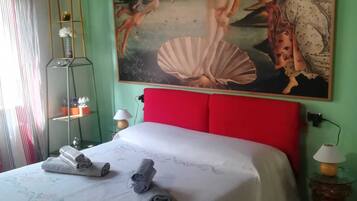 2 dormitorios, escritorio, tabla de planchar con plancha y wifi gratis