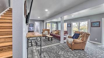 平面電視、壁爐