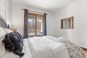 3 bedrooms, iron/ironing board, travel cot, WiFi