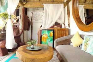 Deluxe Cabin | Terrace/patio - Monyoli Hotel & Boutique (Acapulco)