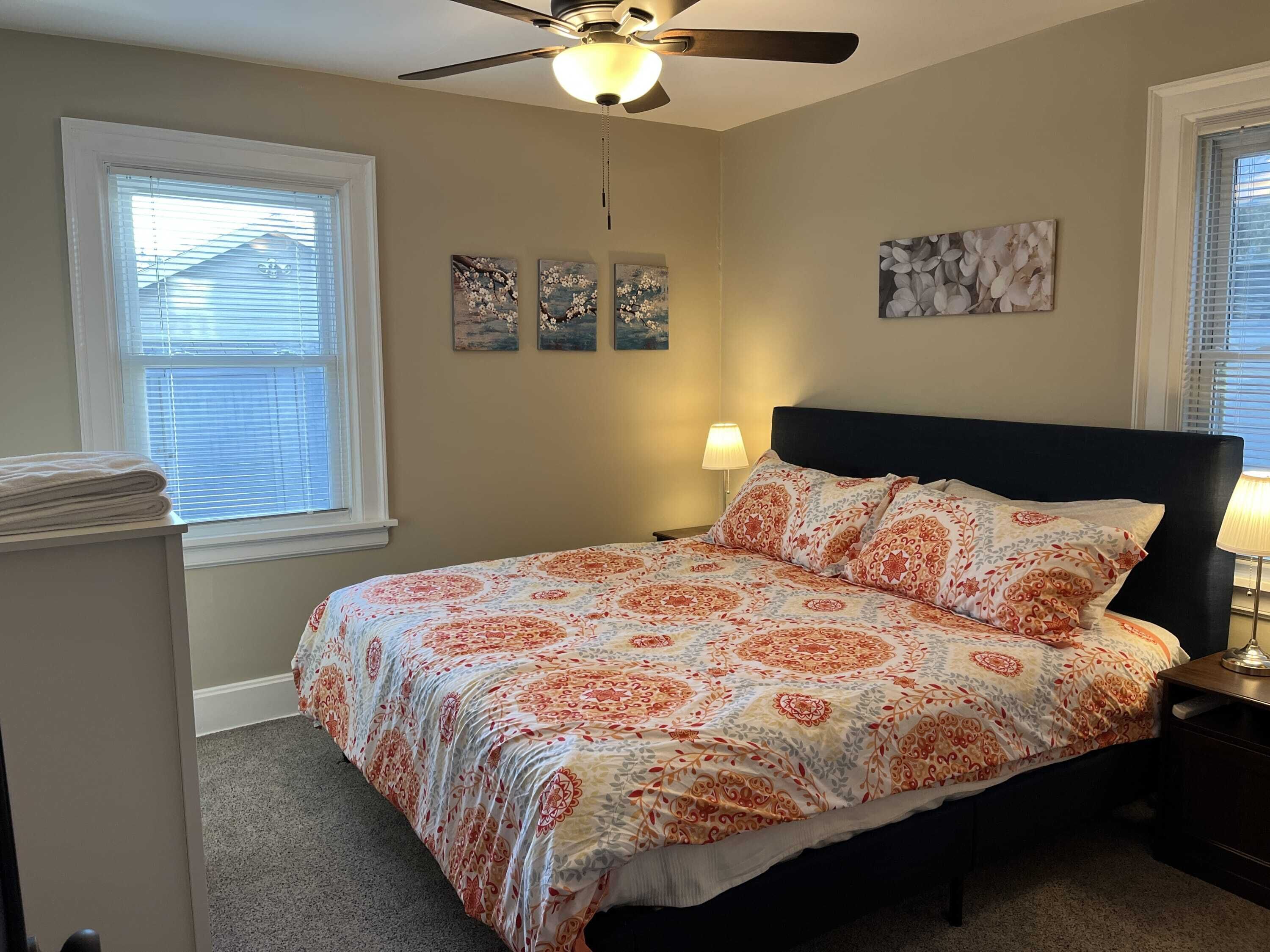 1 habitación, escritorio, tabla de planchar con plancha y wifi 