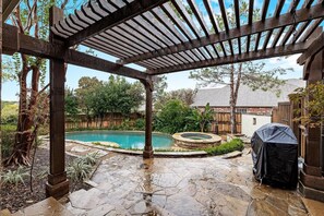 Terrace/patio - Rockwall Urban Oasis- 3600sqft -Pool/Spa/Game Room/Office-Overlooks Lake/Park (Rockwall)