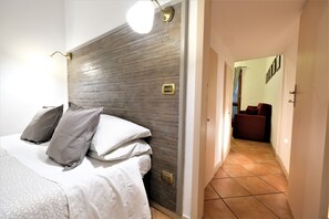 1 bedroom, Egyptian cotton sheets, premium bedding, down duvets - Wine Apartments Florence Dolcetto (Florence)