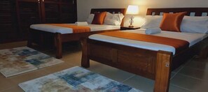 3 bedrooms, iron/ironing board, free WiFi, bed sheets