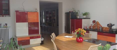 تناول الطعام