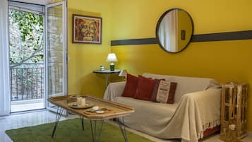 Family Apartment | Living area | Smart TV