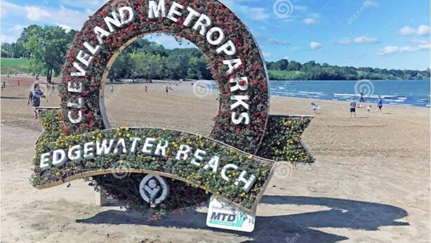 Naamplaatje voor Cleveland Metroparks bij Edgewater Beach.