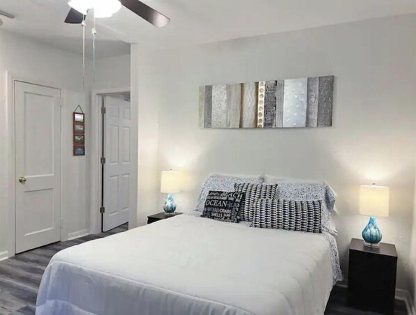 1 habitación, escritorio y internet 