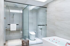 Bathroom - Liston Hotel (Danzhou)
