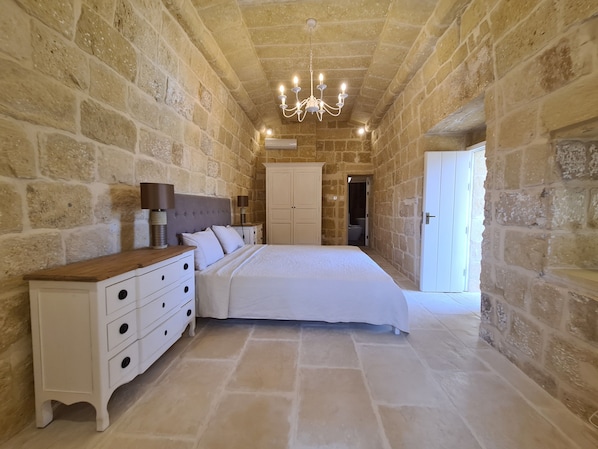 Villa | Interior - Farmhouse Villa in Gozo With Large Pool & Garden (Gharb)