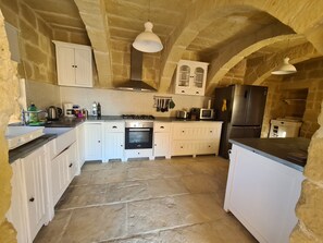 Villa | Private kitchen | Fridge, microwave, oven, stovetop - Farmhouse Villa in Gozo With Large Pool & Garden (Gharb)