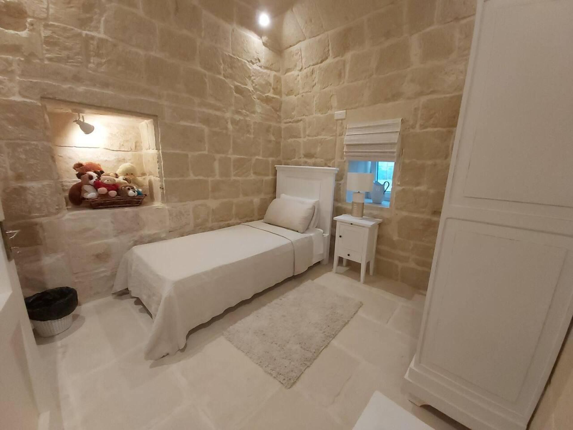 Farmhouse Villa in Gozo With Large Pool & Garden