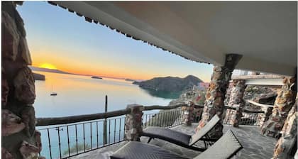 Casa De Roca Luxury Villa on the Bay of Concepcion