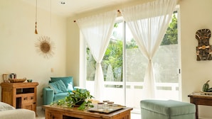 Deluxe Apartment | Living area - Hermoso PH Roof privado alberca wifi200 (Playa del Carmen)
