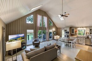 تلفزيون ذكي، مشغل دي في دي