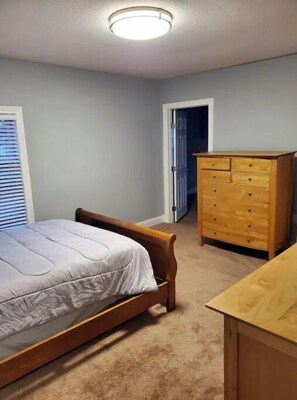 3 bedrooms - Peguin Place (Youngstown)