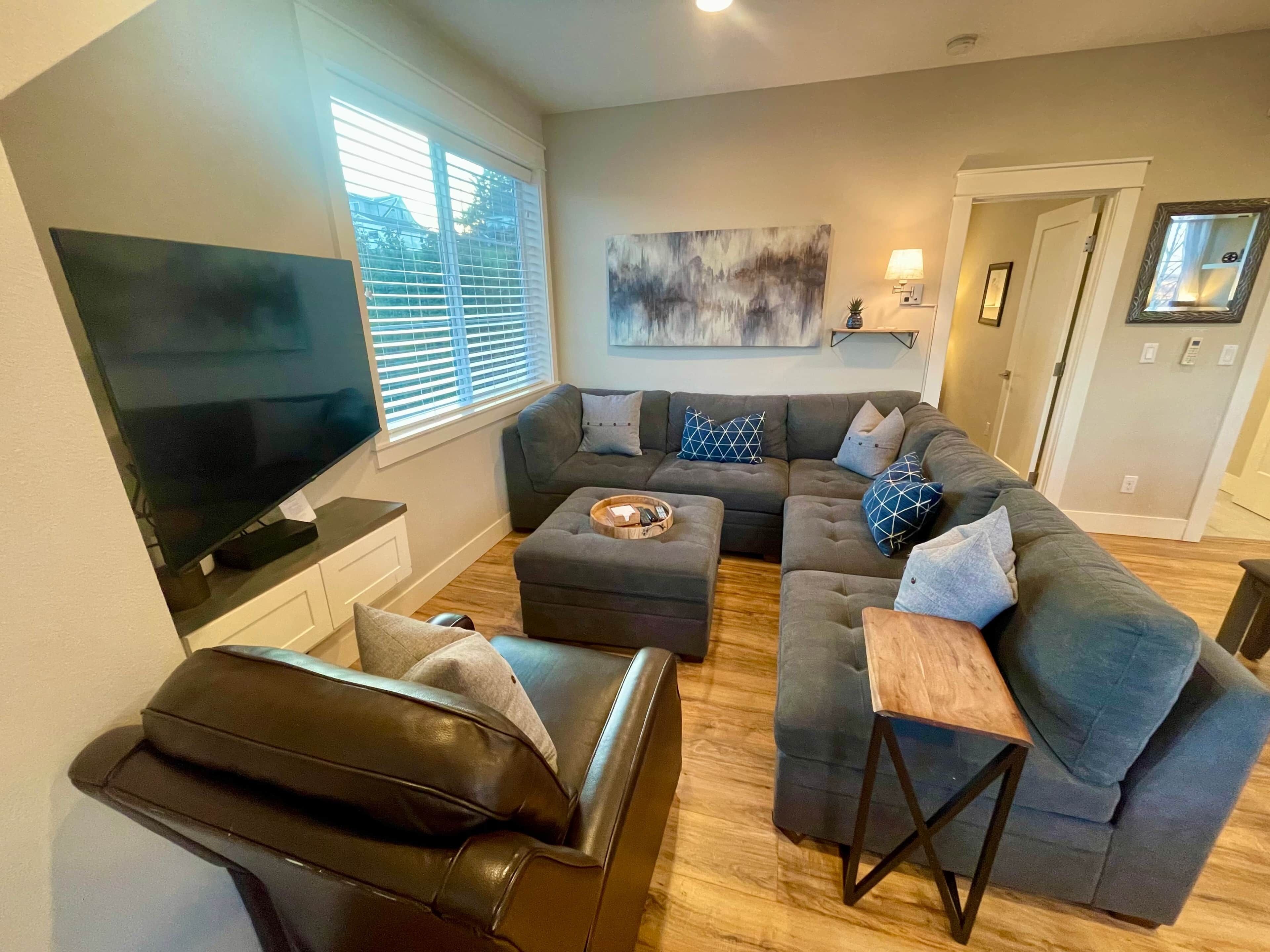 Smart TV, DVD player, books