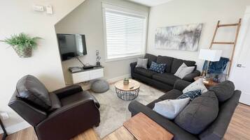 Smart TV, reproductor de DVD y libros