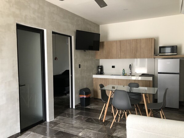 Dining - LUXURY FAMILY SUITE, MARBLE GRANITE, IN LAS AMERICAS DZITYA SAN ANTONIO HOOL (Mérida)