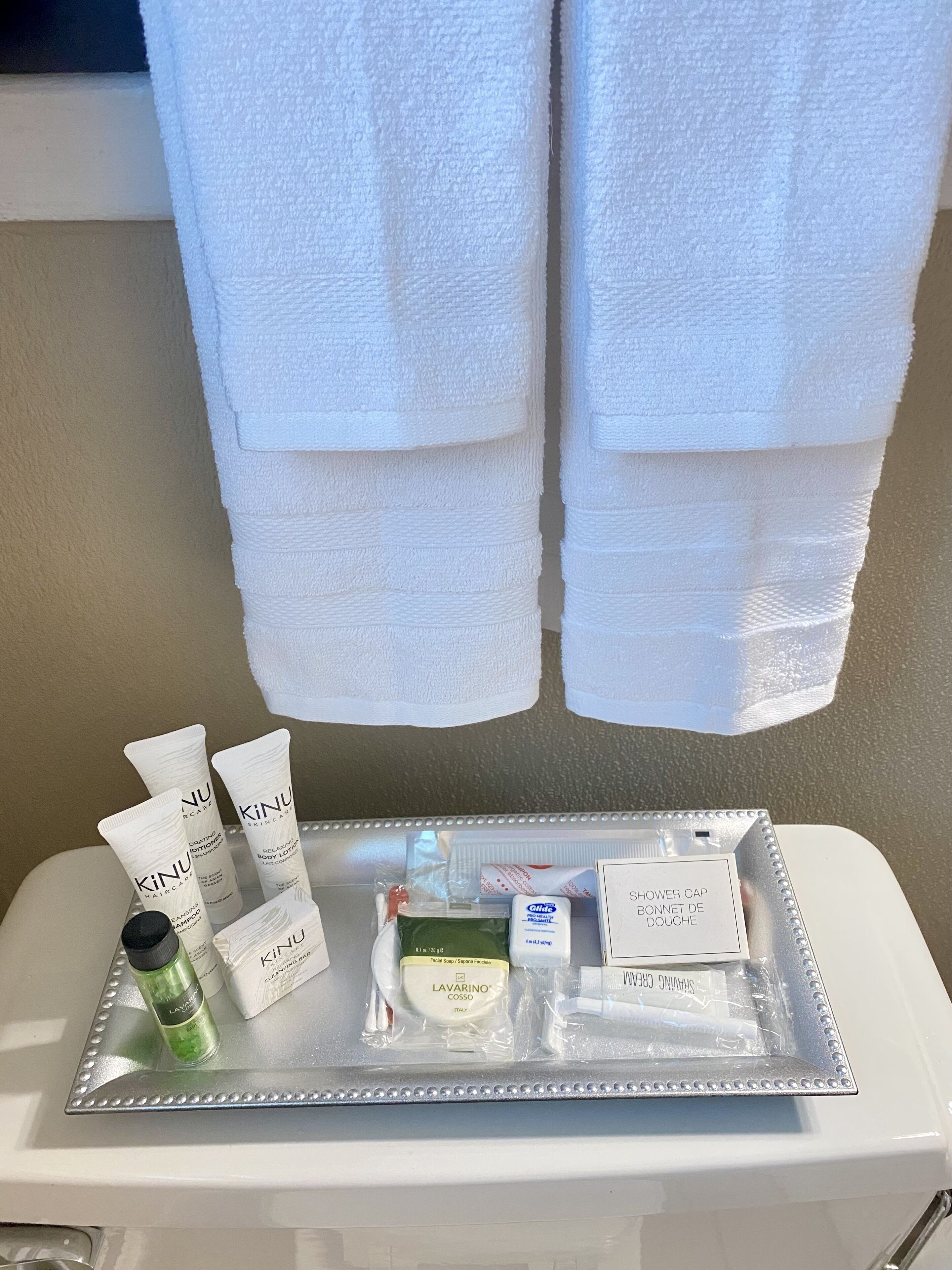 Ensemble baignoire-douche