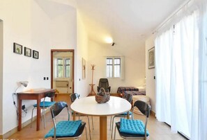 Dining - The whole Mario's house for rent (Jelsa)