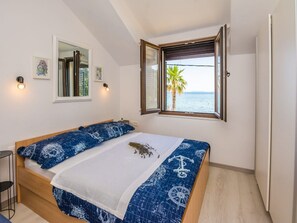 2 bedrooms, iron/ironing board, Internet, bed sheets - Apartments Sea Eyes - Two Bedroom Apartment with Terrace and Sea View (Vir)