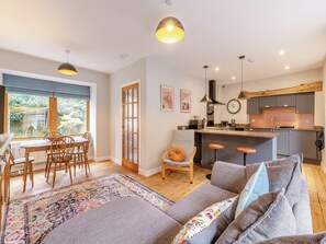 TV - 2 bedroom accommodation in Jedburgh (Jedburgh)